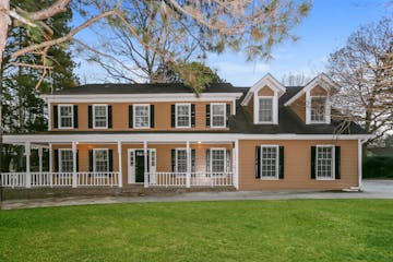 5132 Clearwater Dr Stone Mountain, GA 30087